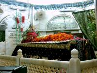 Darbar Hazrat Data Ganj Bakhsh HD.jpg